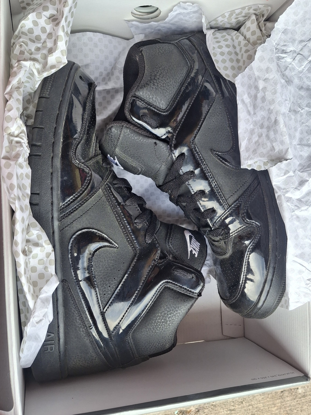Nike Men’s High-Top Black Patent Leather Sneakers